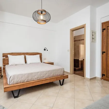 公寓 Kallisti Naxos City