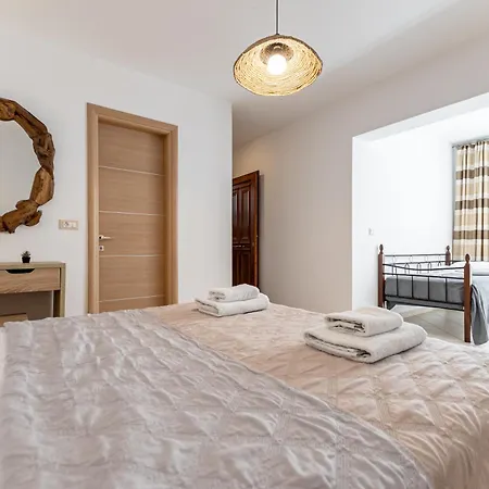 Kallisti Apartamento *